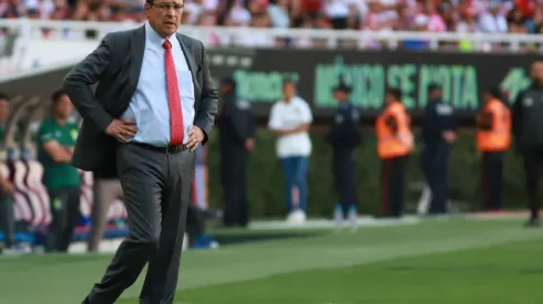 El timonel rojiblanco afirmó que Antuna y Calderón estarán disponibles para el Clásico Tapatío pero no asegura que sean titulares