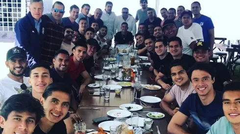 Peláez comparte buena unión con plantel de Chivas.