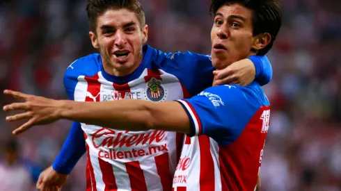 La afición ChivaHermana resaltó al "Cone" Brizuela y destacó por completo a JJ Macías