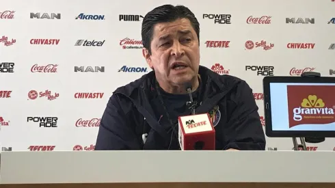 El timonel rojiblanco aseguró que no es justo que le quiten a seis jugadores y deba disputar un partido oficial