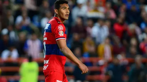 ¡A ´Tiba´ casi no lo dejan entrar al Akron!