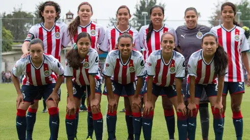 La Femenil le cantó las mañanitas a dos jugadoras.