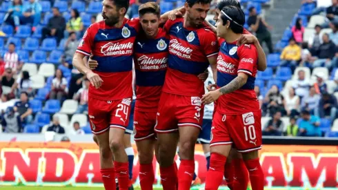 El zaguero se unió a las voces que criticó la gestión de Higuera en Chivas