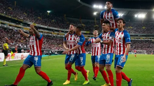 En la portada de Récord por el poderío aéreo