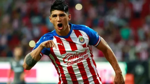 No lleva ni un semestre y quiere volver a Chivas