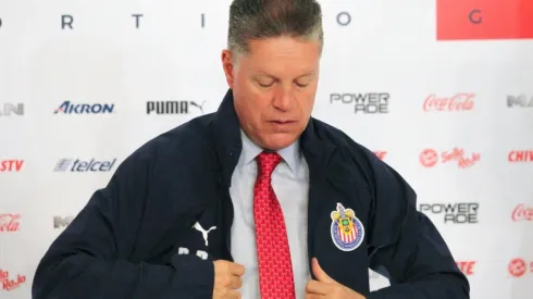 El director deportivo de Chivas tiene todas las cartas sobre la mesa