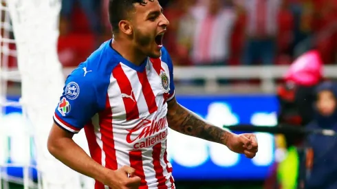 El delantero rojiblanco recordó la llamada que le hizo su representante para confirmarle su traspaso a Chivas