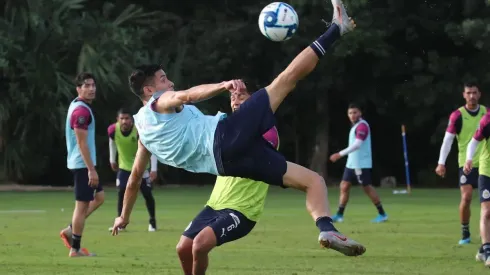 El volante ofensivo adelantó que rifará unos zapatos de futbol al llegar a 5.000 seguidores