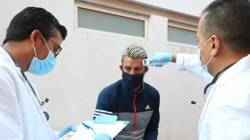 El plantel de Chivas se presentó en horarios escalonados para evitar conglomeraciones