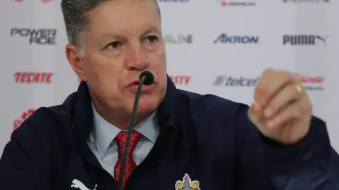 El directivo no descartó la posibilidad de reducir salarios del primer equipo ante alguna emergencia