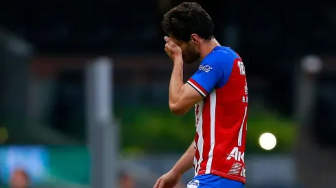 Chivas cedería jugadores para saldar deuda con Necaxa.