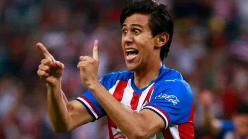 El más valioso: Macías protagoniza portada de Récord