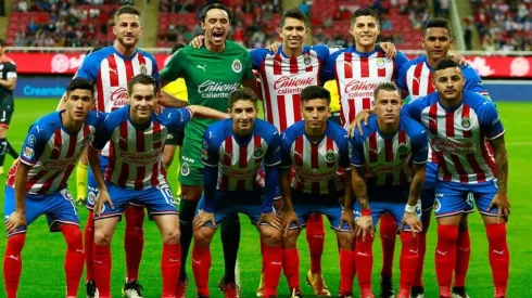 Chivas confirma su formación para enfrentar a Tigres.