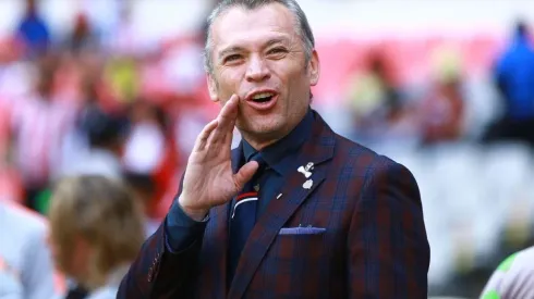 Higuera volvió a recurrir a Chivas para obtener algo de atención mediática desde Morelia