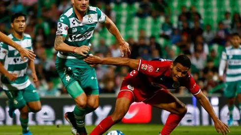 Los rojiblancos buscarán un triunfo en la visita a Santos Laguna con hasta seis ausencias por contagio de Covid-19