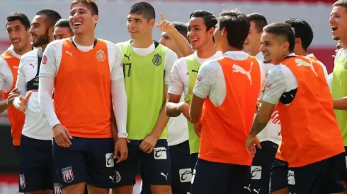 ¿A qué hora debuta Tapatío y dónde lo puedo ver?