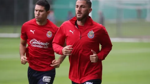 Mier y Molina ejercieron su rol de capitanes principales y conversaron aparte con Antuna y Vega