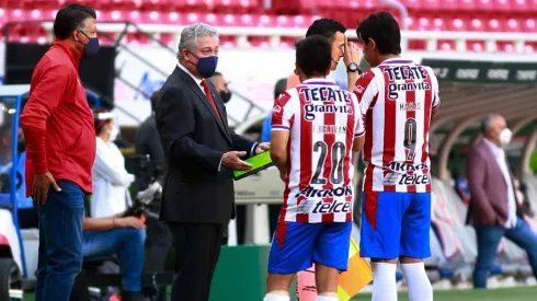 Vucetich ha realizado varios cambios en el XI inicial que había venido usando Chivas