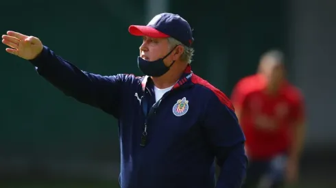 Vucetich deberá tomar tres decisiones para definir su alineación del Clásico Nacional en el Azteca