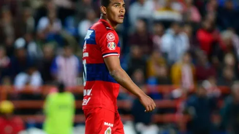 Gilberto Sepúlveda cederá su puesto en la alineación de Chivas al "Pollo" Briseño