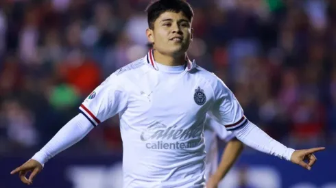 ¡Golazo de Chofis con la Sub-20 de mitad de cancha!