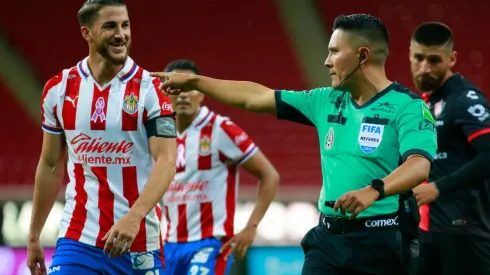 Chivas gestó un quinto triunfo al hilo en el Clásico Tapatío durante esta fecha 14 del Guard1anes 2020