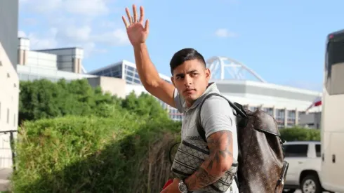 Alexis Vega afina la puntería con golazo en la práctica del Tri.