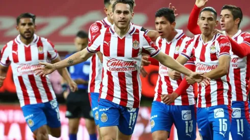 Video: Canelo pone la ventaja para Chivas