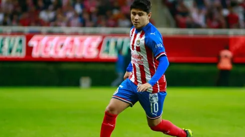 Chivas ofrece a las Chofis López para saldar deuda.