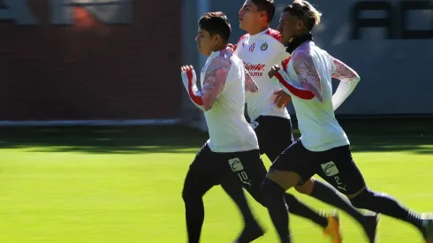 Eduardo "Chofis" López y Ronaldo Cisneros lideraron la lista de transferibles en Chivas para el Clausura 2021