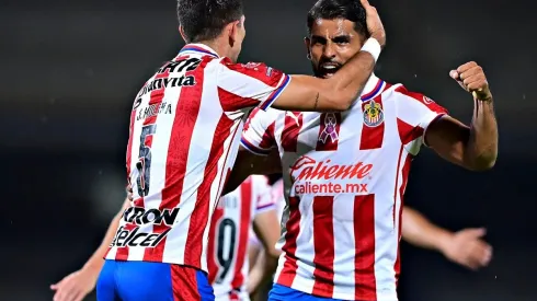 Jesús Molina y Miguel Ponce son dos de los tres futbolistas que analizarán renovar su contrato con Chivas en este 2021