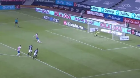 Molina erró de manera inesperada un cobro que debió asumir otro jugador en Chivas