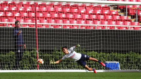Antuna sorprendió a todos en el entrenamiento con su destreza en el arco