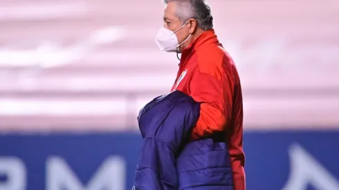 Los jugadores de las Chivas se comprometieron a mejorar en favor de su técnico Víctor Manuel Vucetich, quien ya es cuestionado por la afición