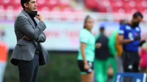 Mejía dedicó su videoconferencia post partido a la memoria de Martín Pérez Padrón, entrenador de Santos Laguna Femenil y quien falleció el 19 de enero por complicaciones del coronavirus