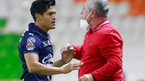 Vucetich realizó dos variantes en su defensiva y parece haber encontrado su 11 ideal en Chivas