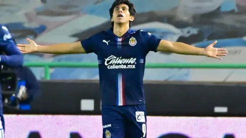 Macías se encamina a cumplir su mejor temporada goleadora con Chivas