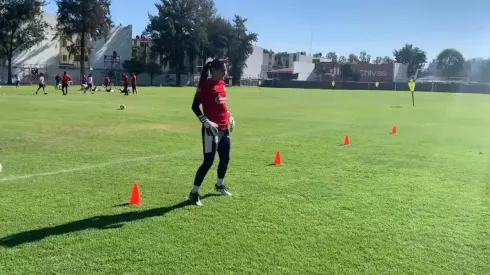 Blanca Félix trabajó este martes en su recuperación para volver a la titularidad en Chivas Femenil