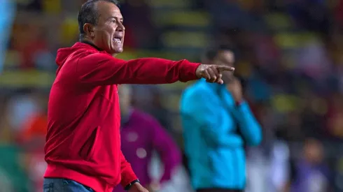 Flores fue estratega del Rebaño del 2007 al 2009.