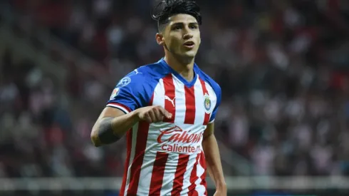 Alan Pulido se fue de Chivas como campeón de goleo.