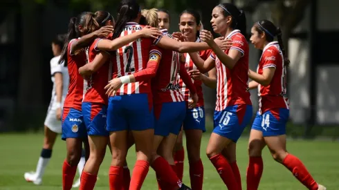 ¡El gol del año en el triunfo de Chivas Femenil!