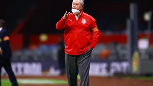 Vucetich solo tiene dos triunfos con Chivas en el torneo.