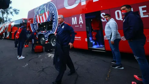 Vucetich buscará la tercera victoria de Chivas ante Cruz Azul.
