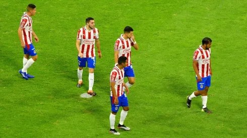 Futbolistas de Chivas saben que puede haber una limpia