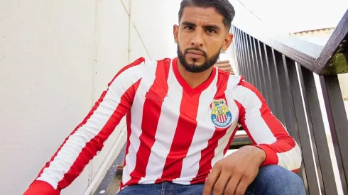 Chivas presentó su jersey conmemorativo por los 115 años.