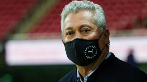 Cómo es el nuevo contrato de Vucetich en Chivas