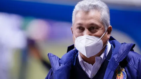 Oficial: Vucetich seguirá siendo DT de Chivas