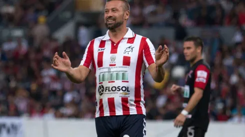 Vázquez Barba también formo parte de la institución como visor.