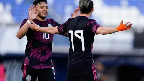 Vega irá de titular.