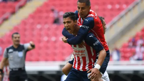 Ángel Zaldívar le da el empate a Chivas 1-1